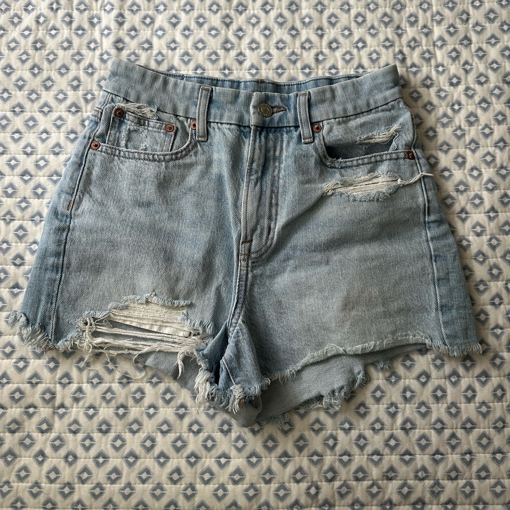 AMERICAN EAGLE JEAN SHORTS